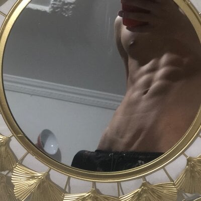 Max_cortes1 Male Latina Adult Cam