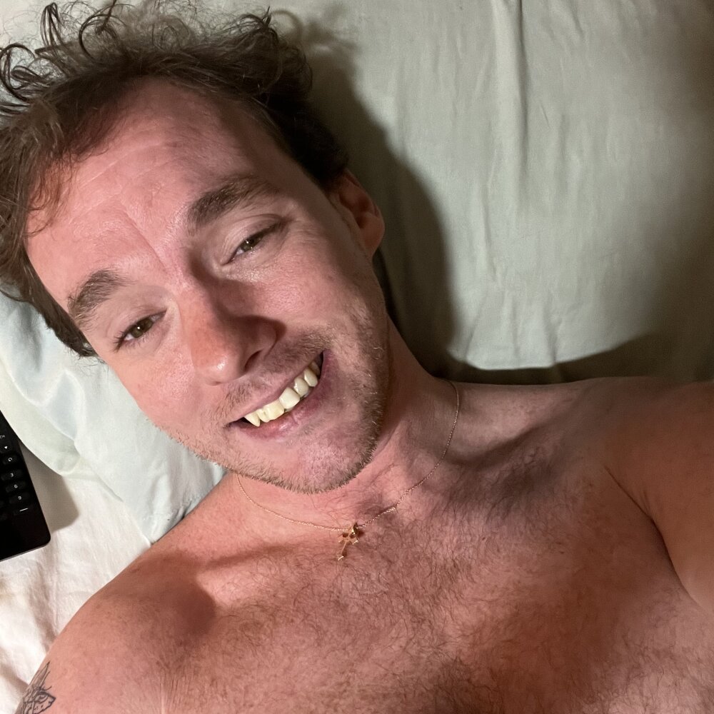 DILFNEXTDOOR88's Offline XXX Chat