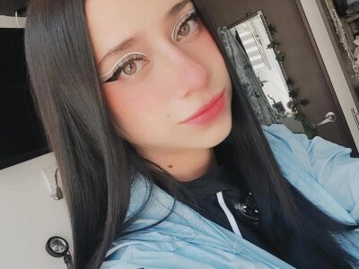 zephyra_angels 🧟 chat
