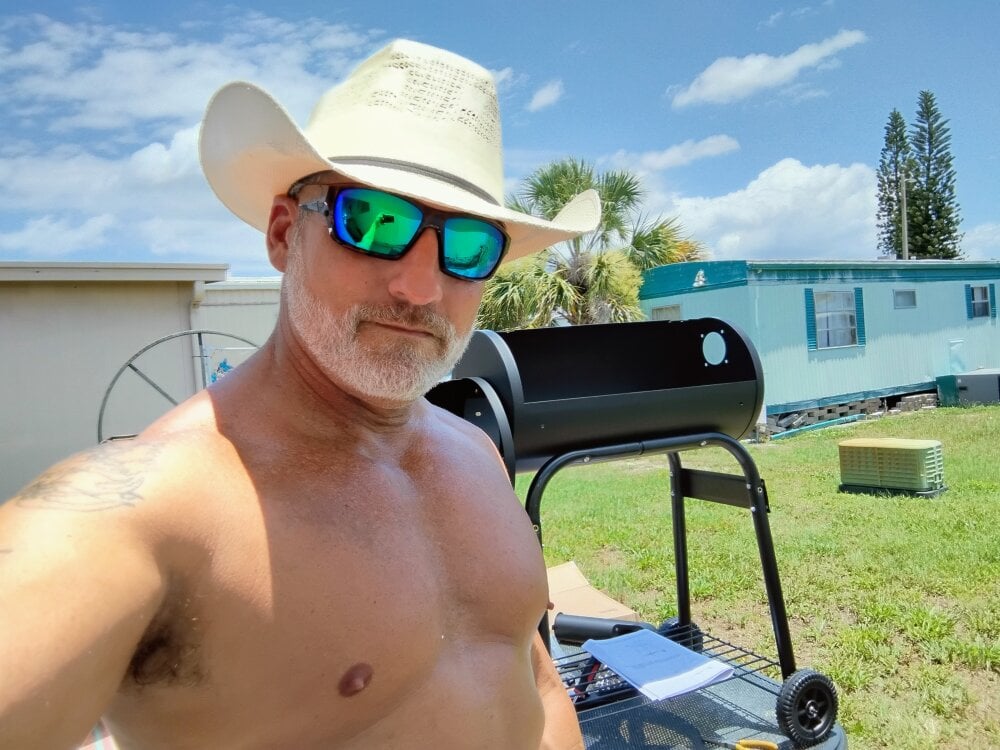 Lanej061977's most recent online preview