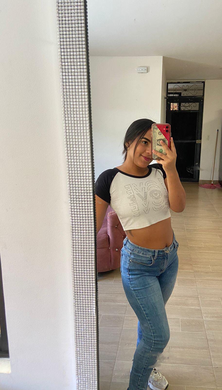 alexa_dickson