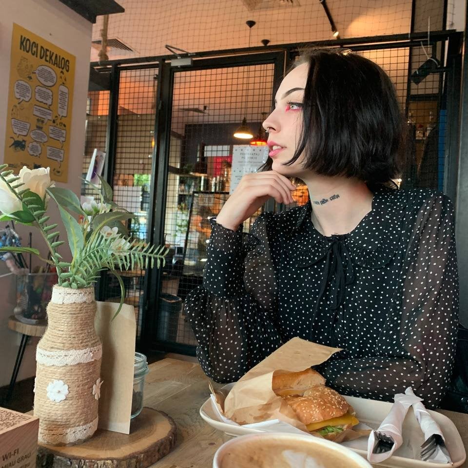 Modèle de Webcam Ewa_Stone : Show porno gratuit en direct | Stripchat