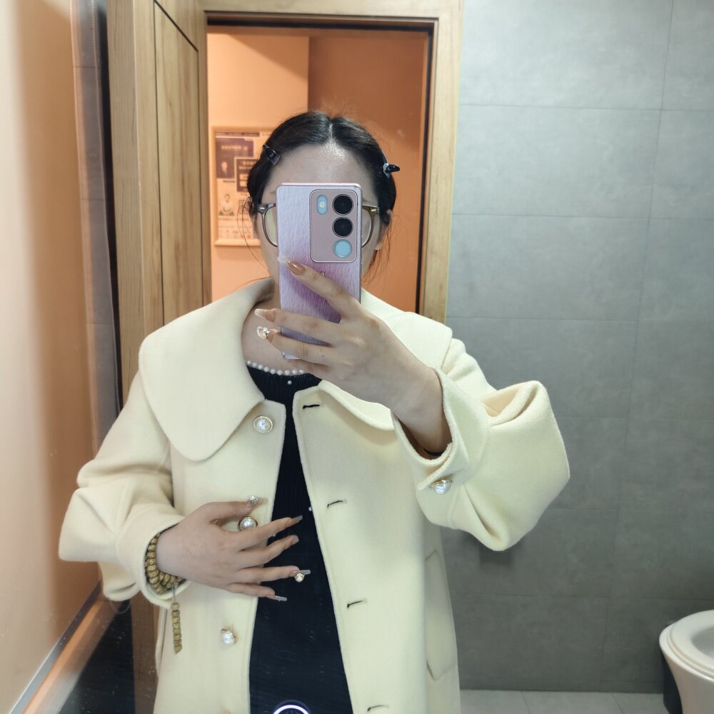 Live sex webcam photo for Baihua_hua_ #284250159