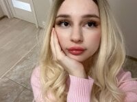 Tiffanyluvvv's Offline Chat Room
