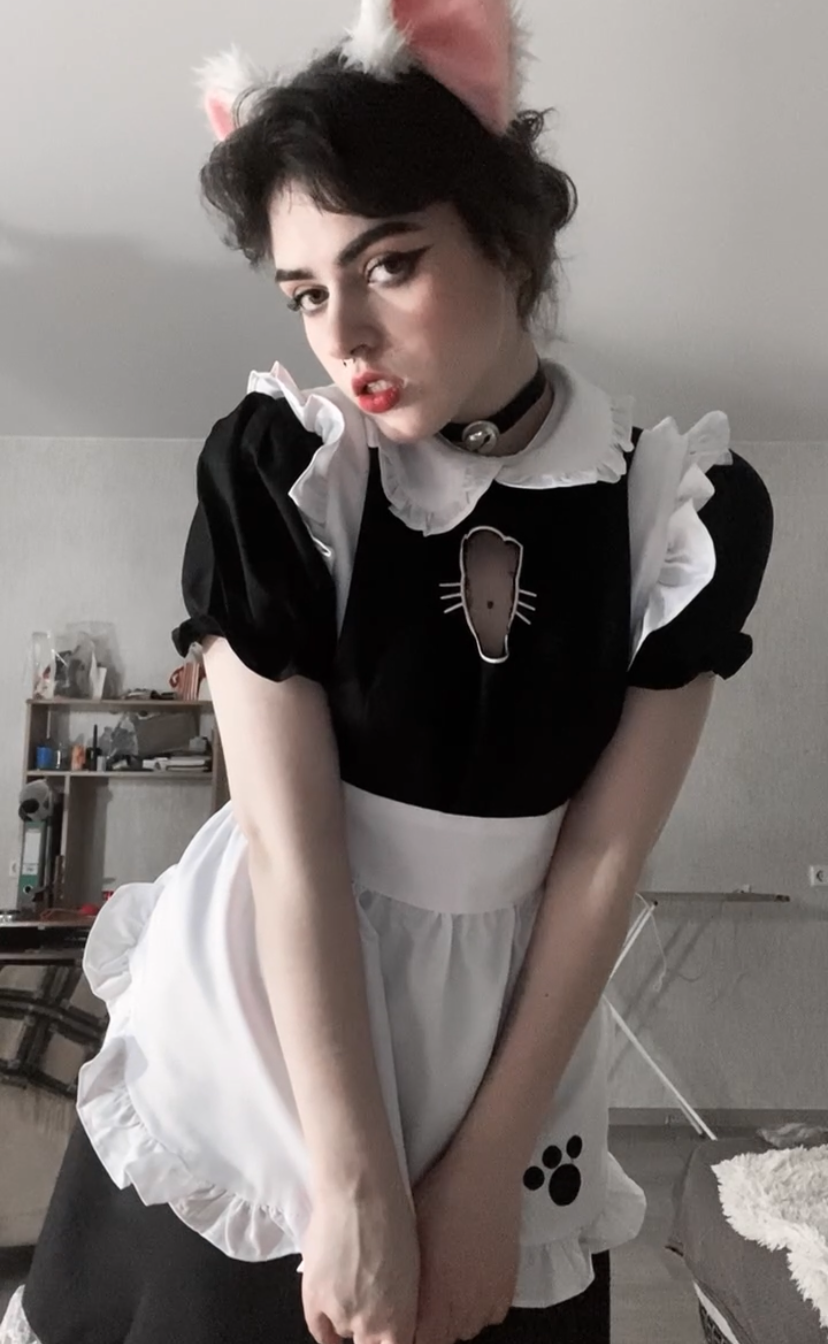 Live sex webcam photo for Roxy_Wi #289991552