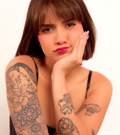 Pau_live - Stripchat Teen Glamour Lovense Girl 