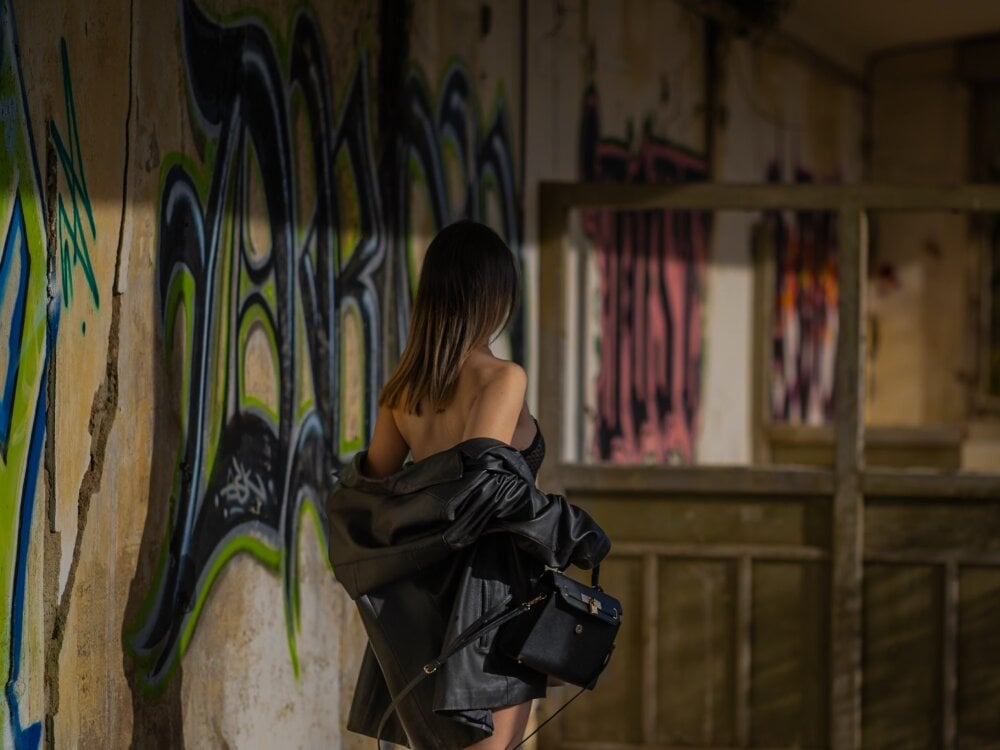 shy_Colette