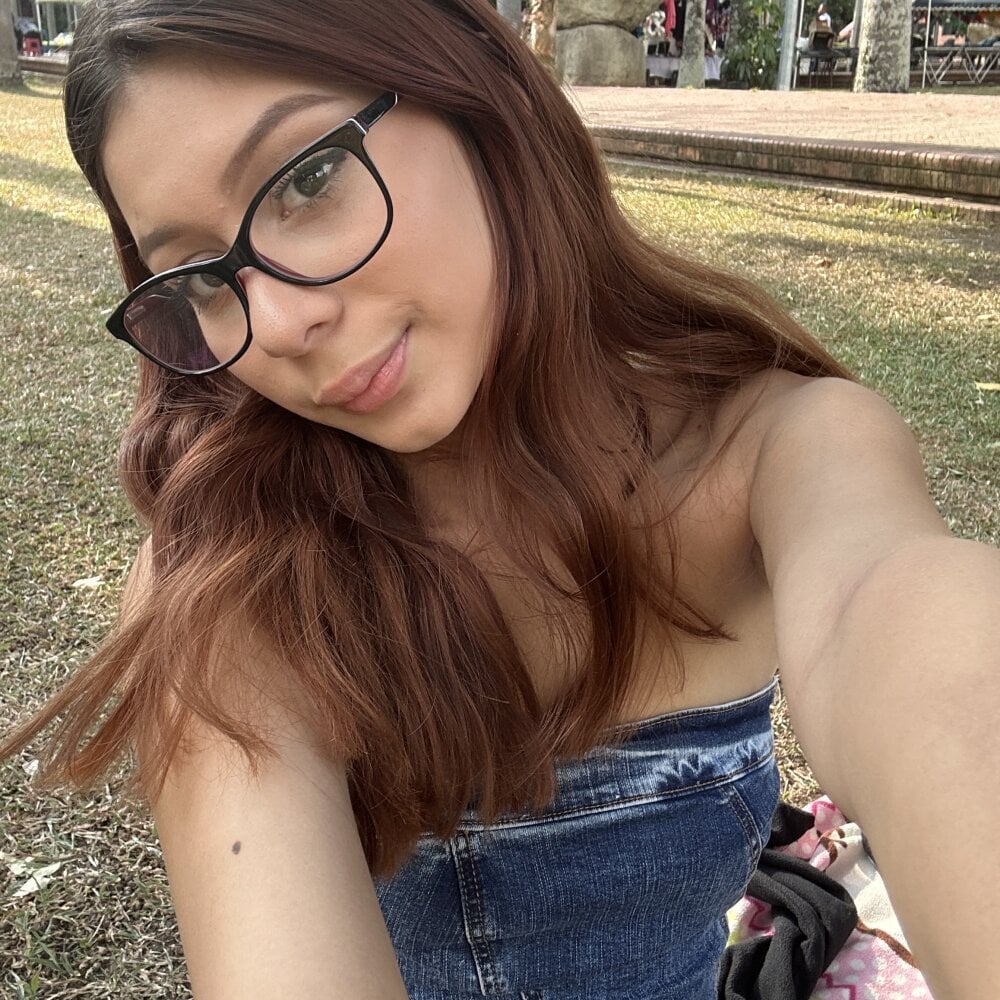 livesex.fan baby-melody69 livesex profile in lovely-kazahstan3 cams