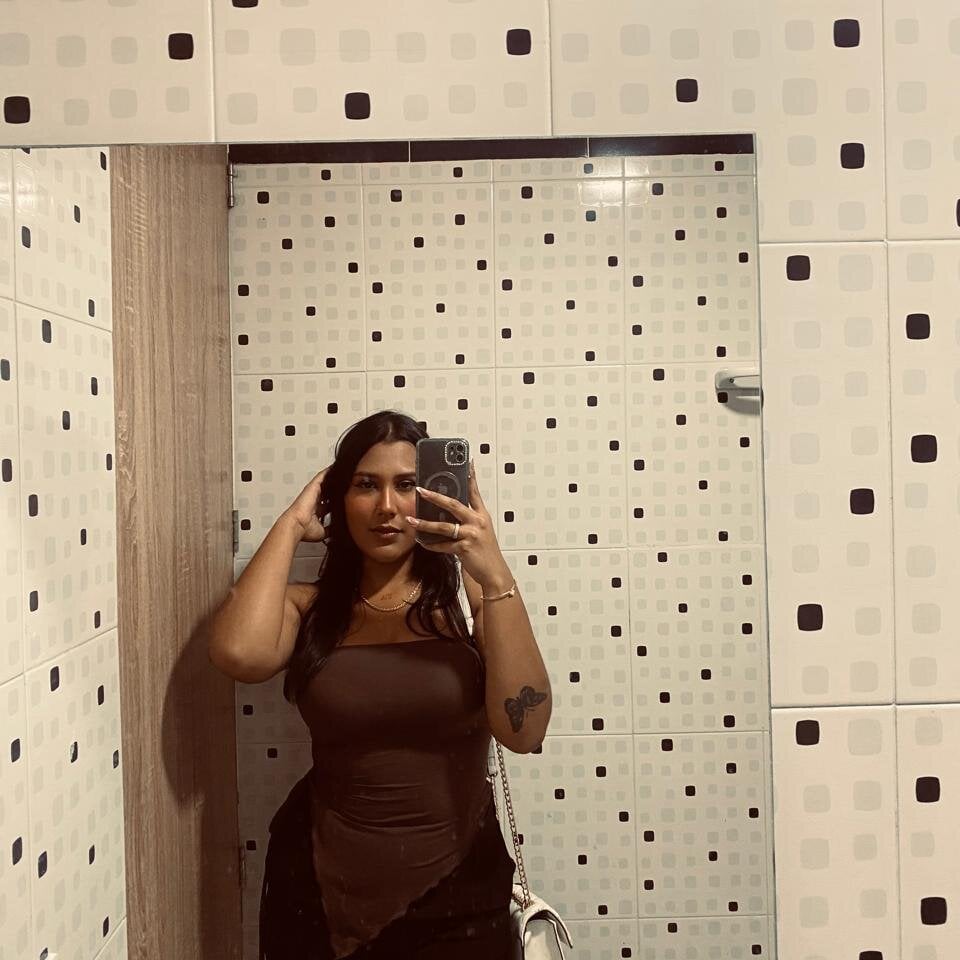 free6cams.com ambar_feer livesex profile in or-not-to-jerk-thats-not-the-question-to-jerk cams