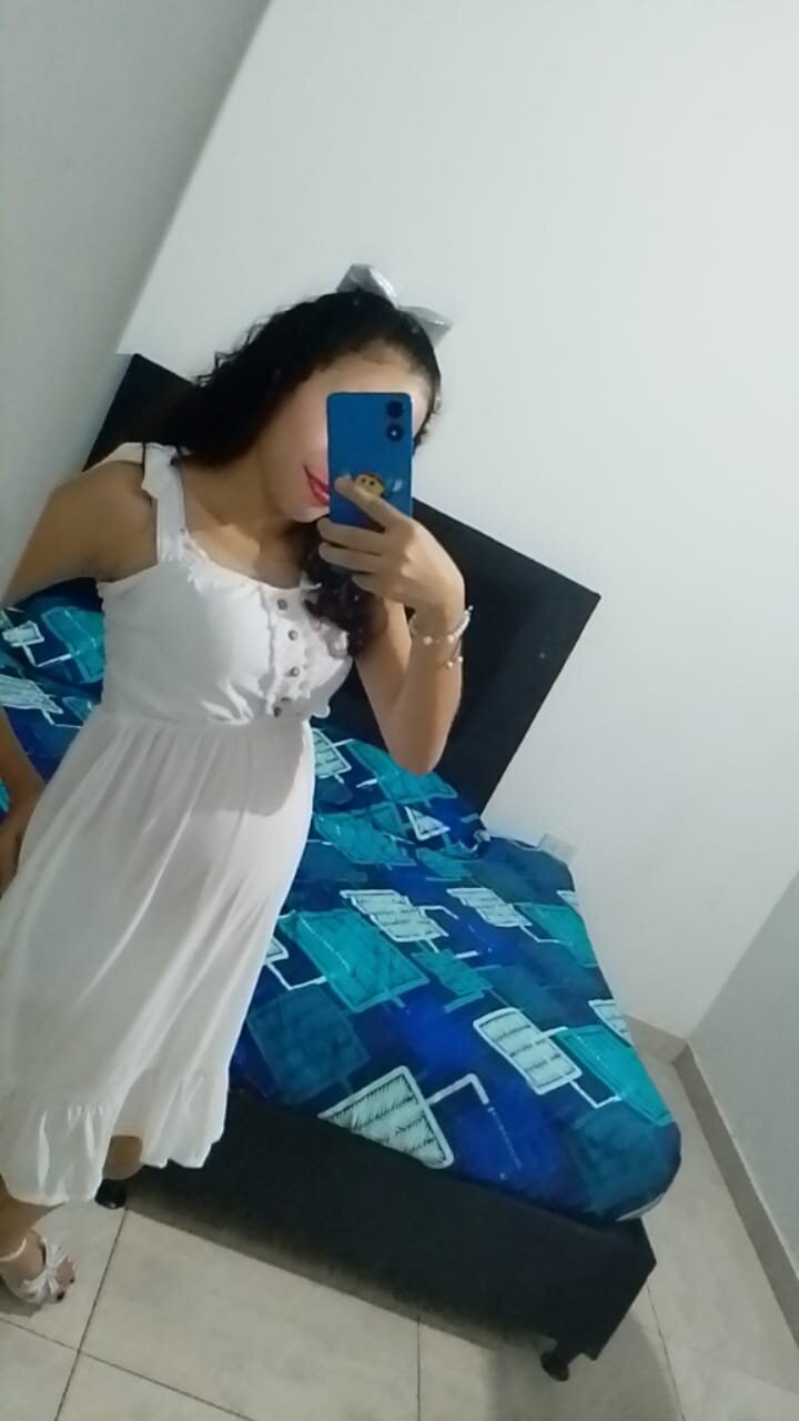 Pregnant_and_Horny