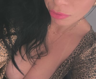 paularois on StripChat