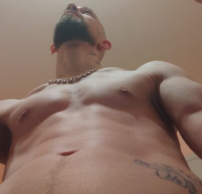 Nicohot343 🙄 online sex chat
