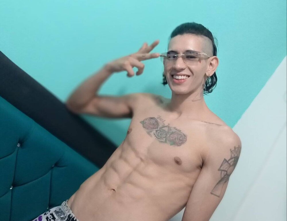 jacobxreal live cam model at StripChat