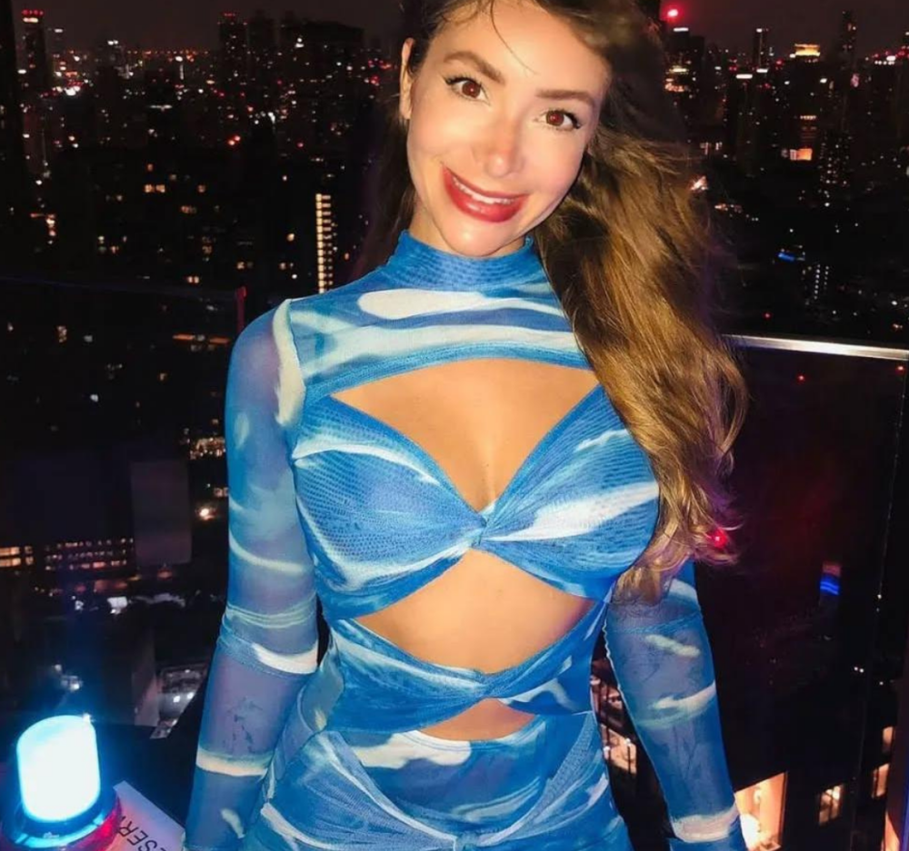 stripchat amandinhagomes96 webcam profile pic via pornsexycams.com