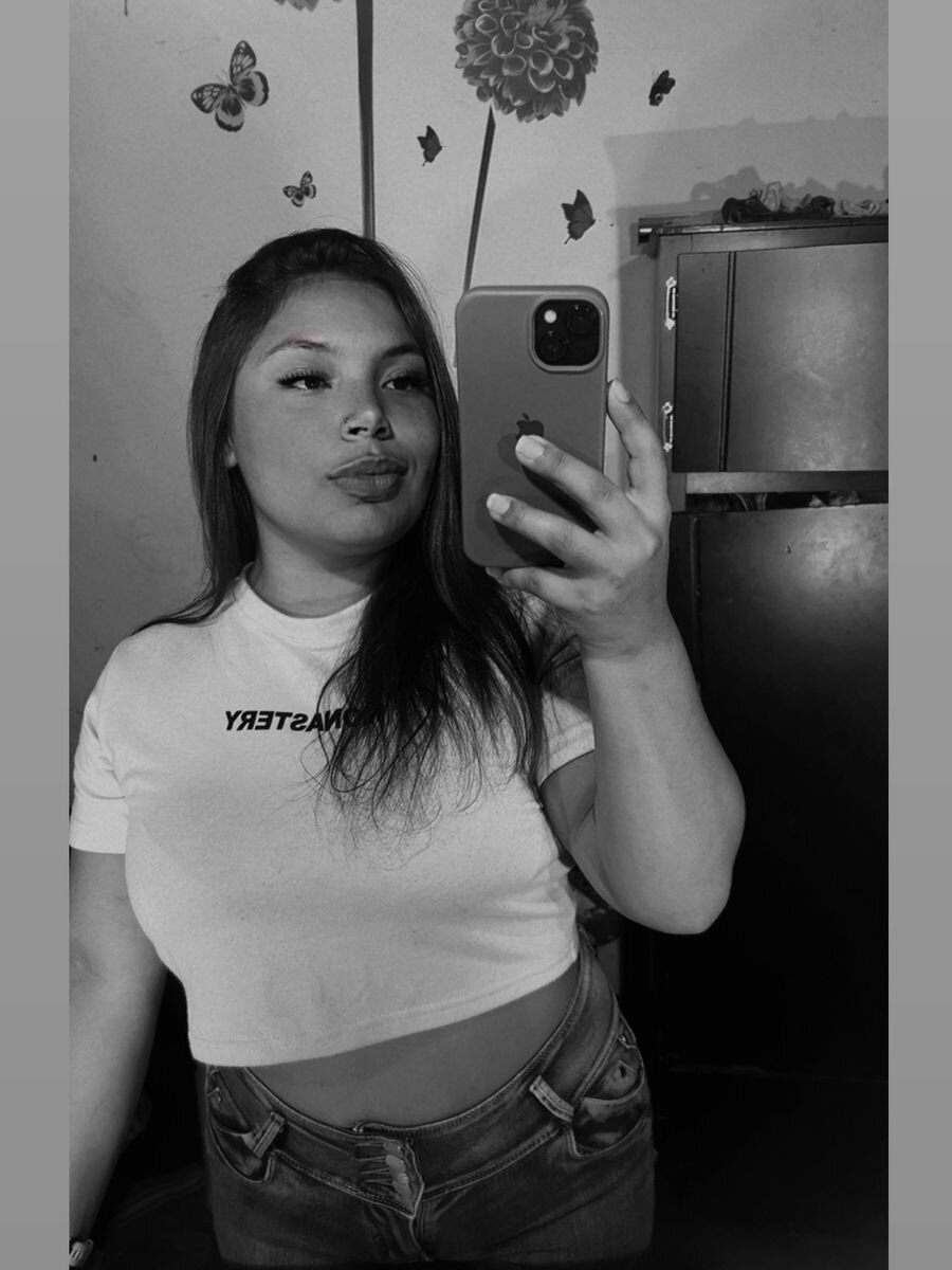 melani-nichols webcam livesex profile in curvy-land cams