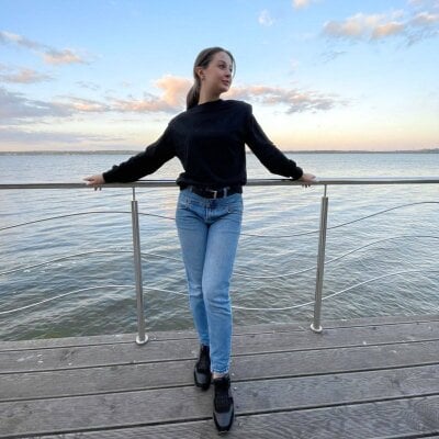 Tayagirl Female Twerkyoung Adult Webcam