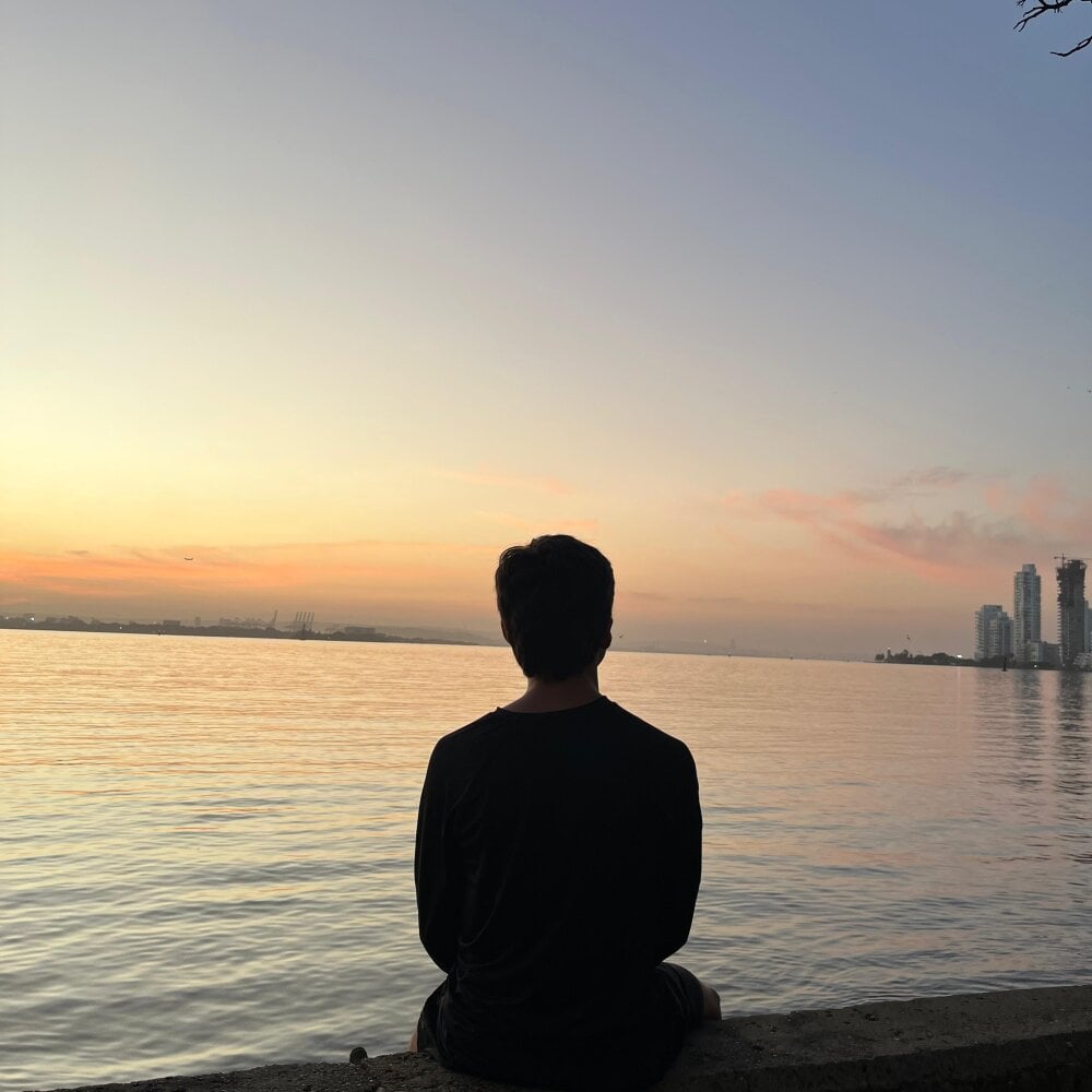 Andrew_sexy01's Offline XXX Chat