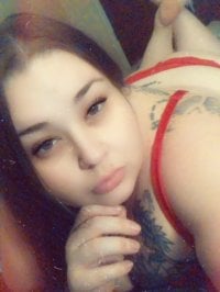 LexyyLovee's Offline Chat Room