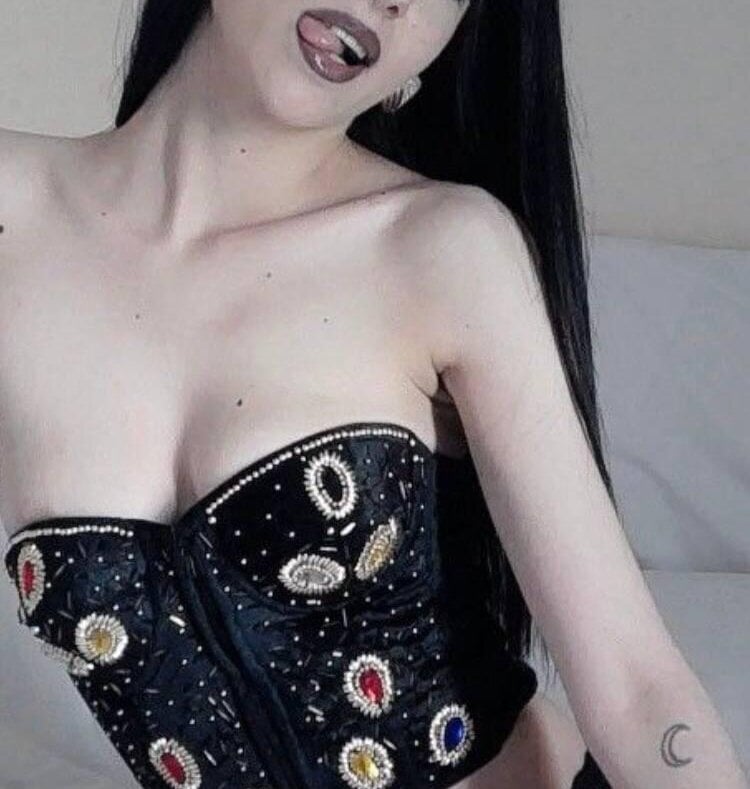 M1kaylaRaven