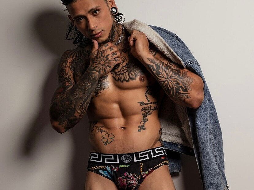 mike_jonness from stripchat