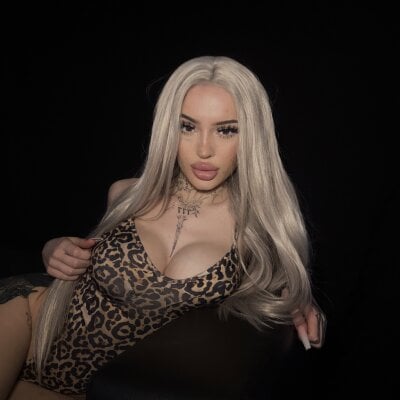 madelinexx on StripChat