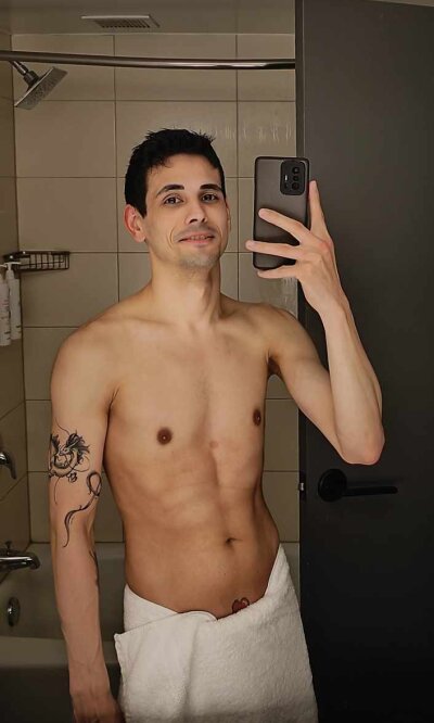 balcan_leo from stripchat