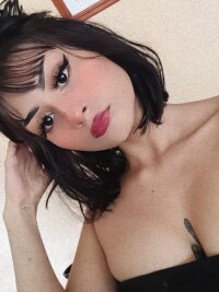 LaureenDoll's Offline XXX Chat