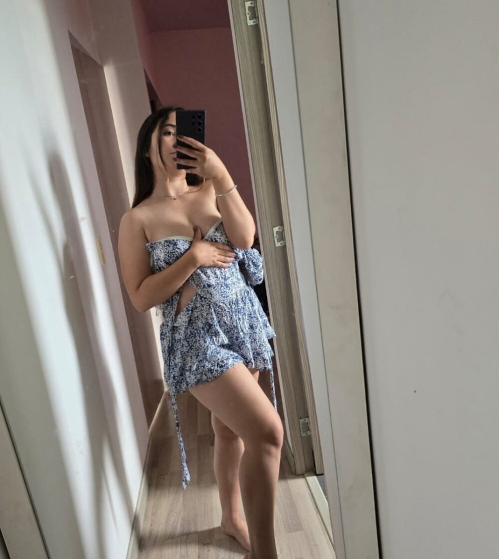 Emmyflorens 오프라인 XXX 채팅