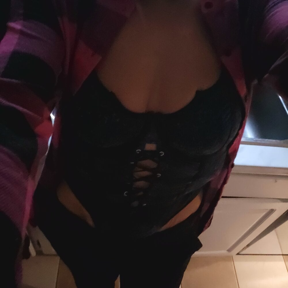 cheapadultsexcams.com drowning667 livesex profile in blond-hair cams