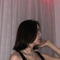 anna_boobss' Offline Chat Room