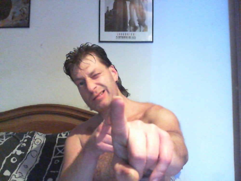 iliebetights' Offline XXX Chat