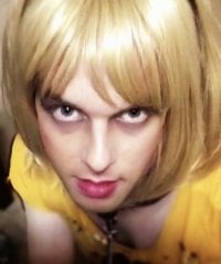 downwithxdressing@xh's Offline Chat Room