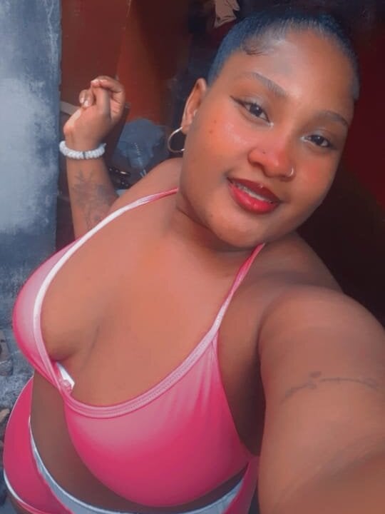 dayanalopez21 from stripchat