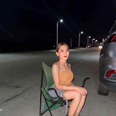 Sweetfuckerbaby18 Trans Asstomouth Strip Cam