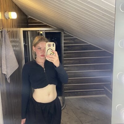 Lilly__Bennet private show