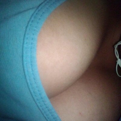 morena23 from stripchat