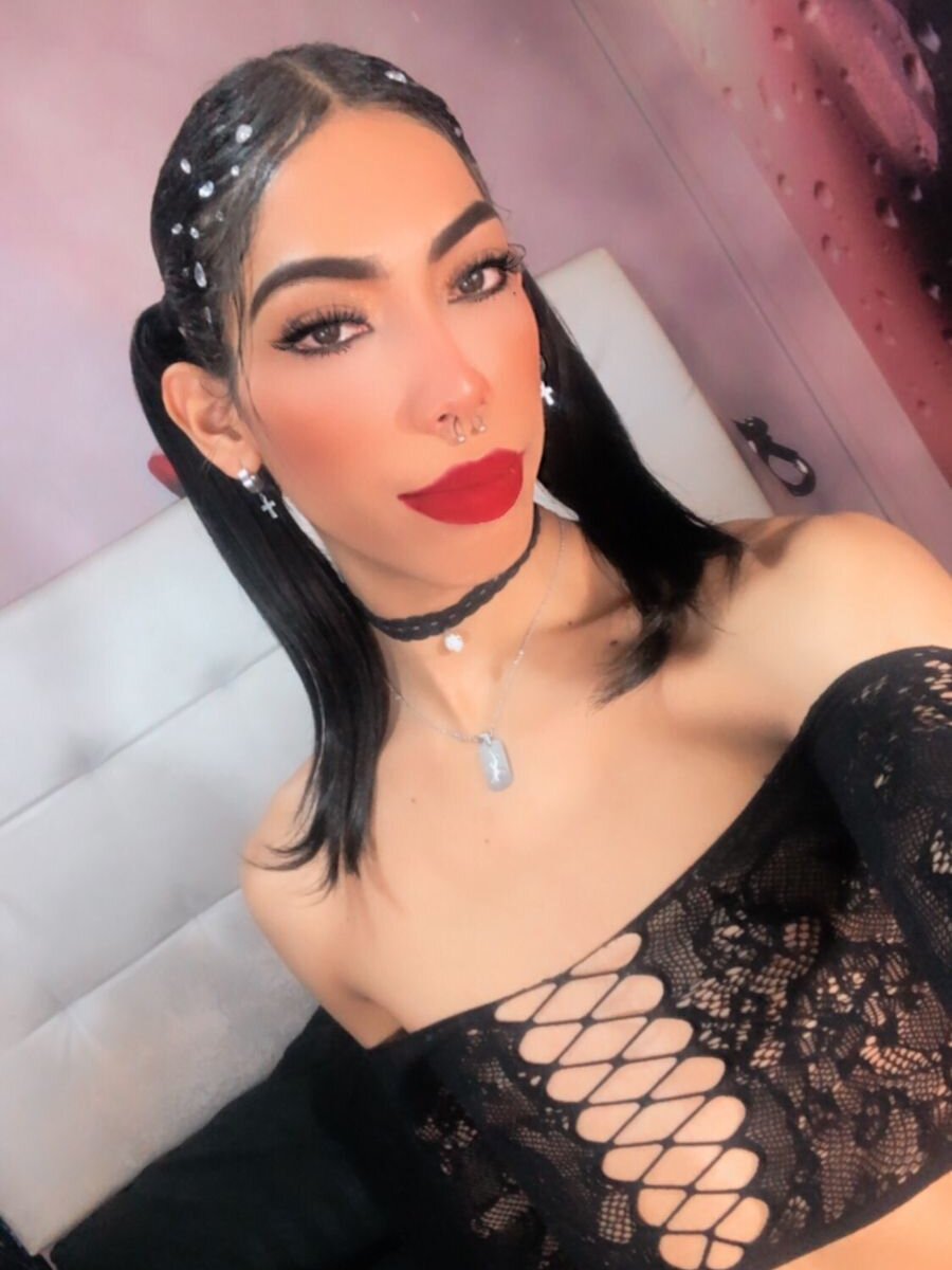 Live sex webcam photo for SAMANTHA_S7S #289984384