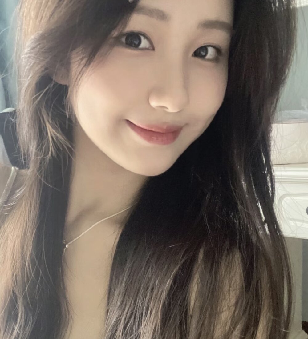 BE-BE-BE 🐧 live naked chat