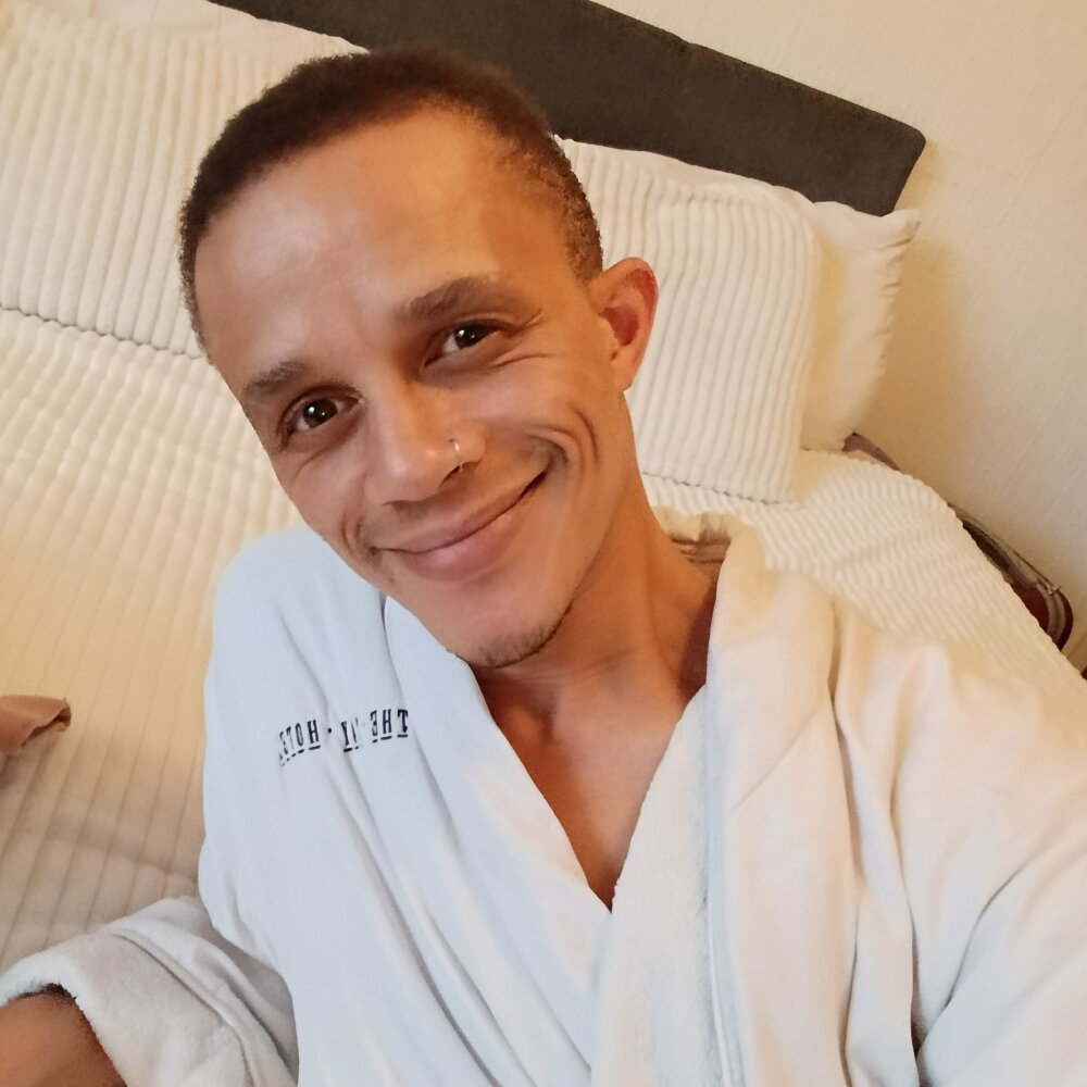 Brentrawbreed's Offline XXX Chat