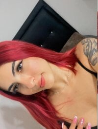 Valentina_Rogers_'s Offline Chat Room