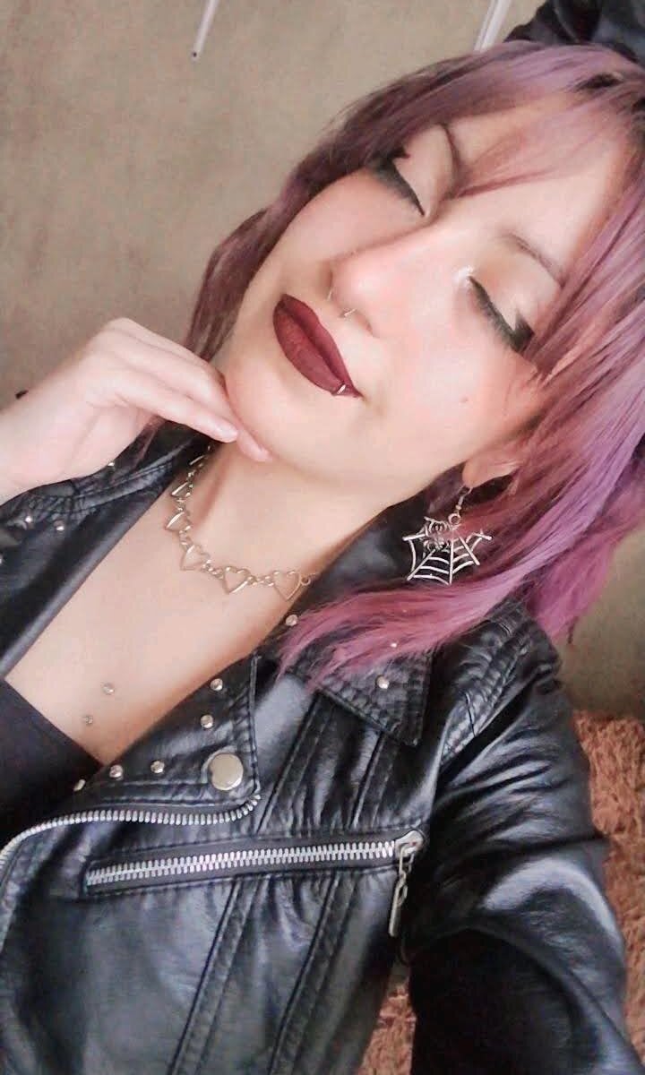 elivecams.com _millyjones_ livesex profile in small-tits cams