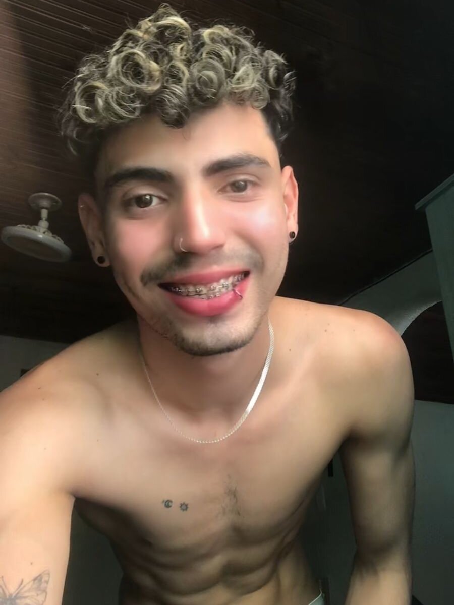 Dani_versace profile