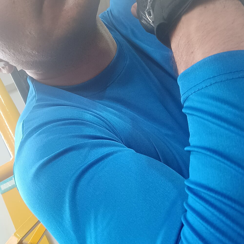 tesla37893's Offline XXX Chat