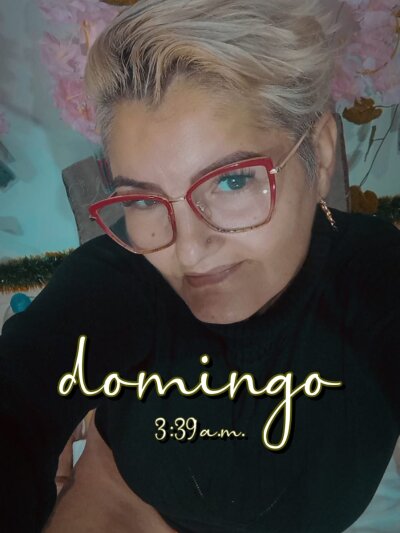 Bety-cum2 live cam
