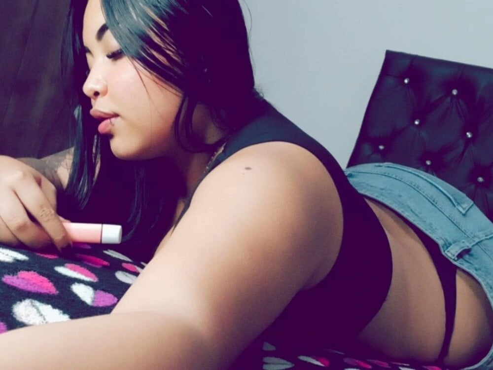 sara_kartierr from stripchat