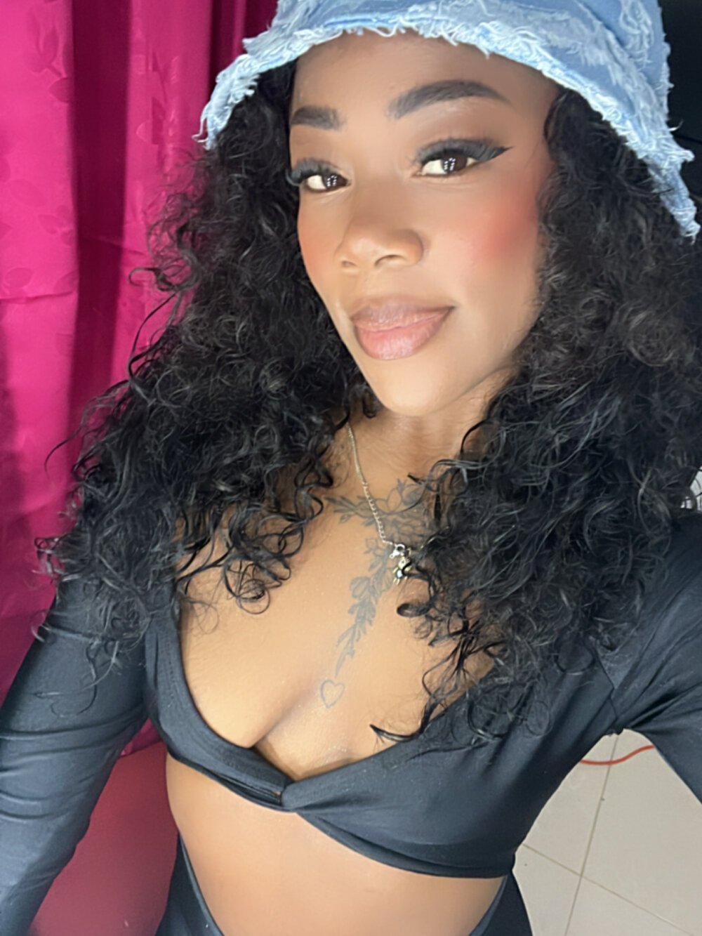 Shahina_Jones profile