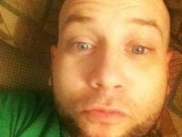 Thatguy2114's webcam live show