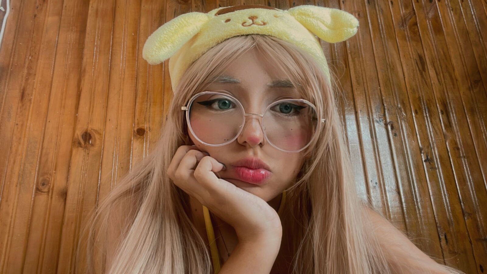 heeey_here_is_emy