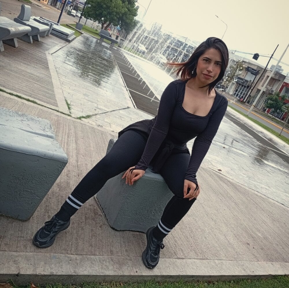 pornos.live darkgodessone livesex profile in ssa cams