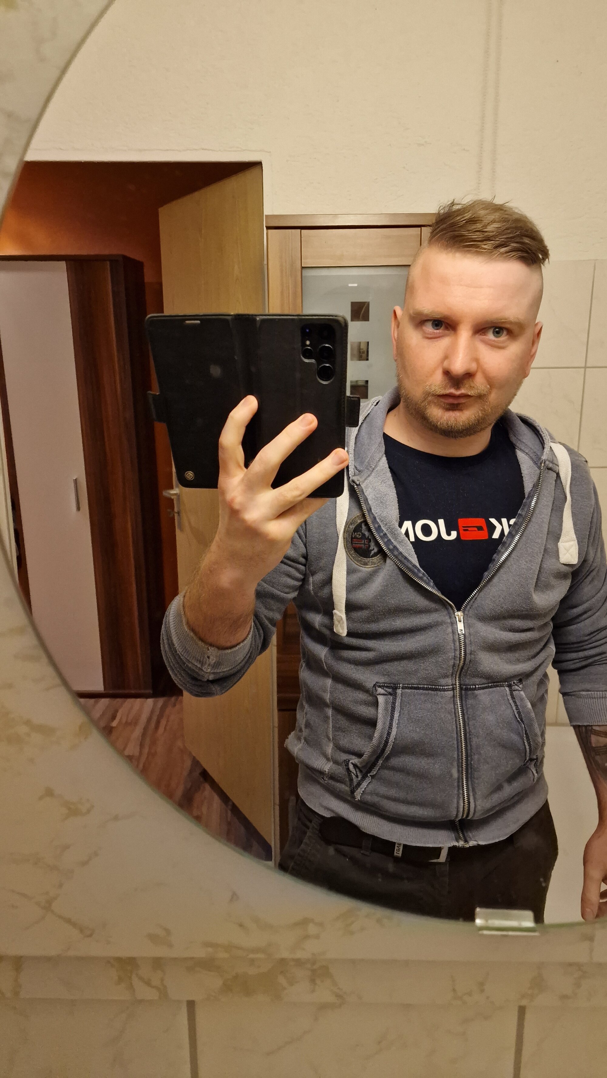 Xluni18X